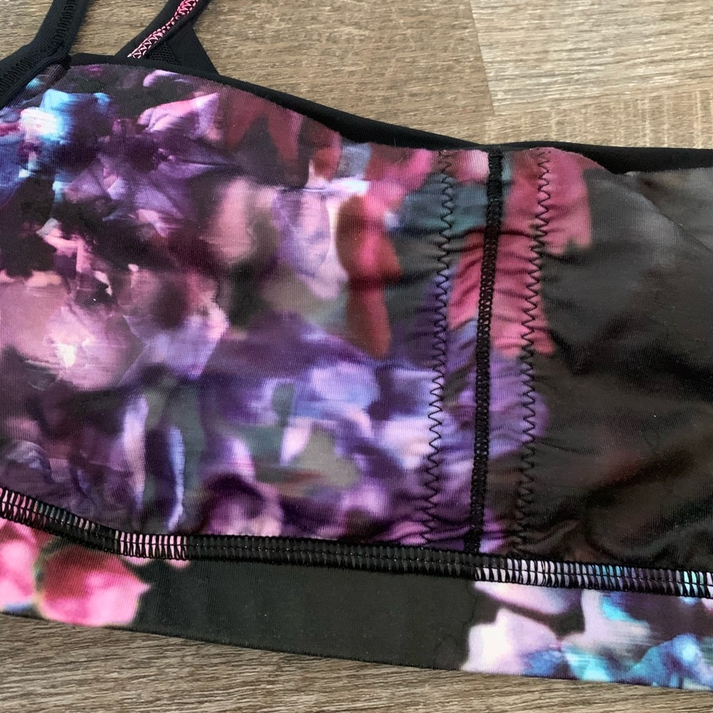LuluLemon Floral Pirouette Sports Bra - Picture 7 of 16